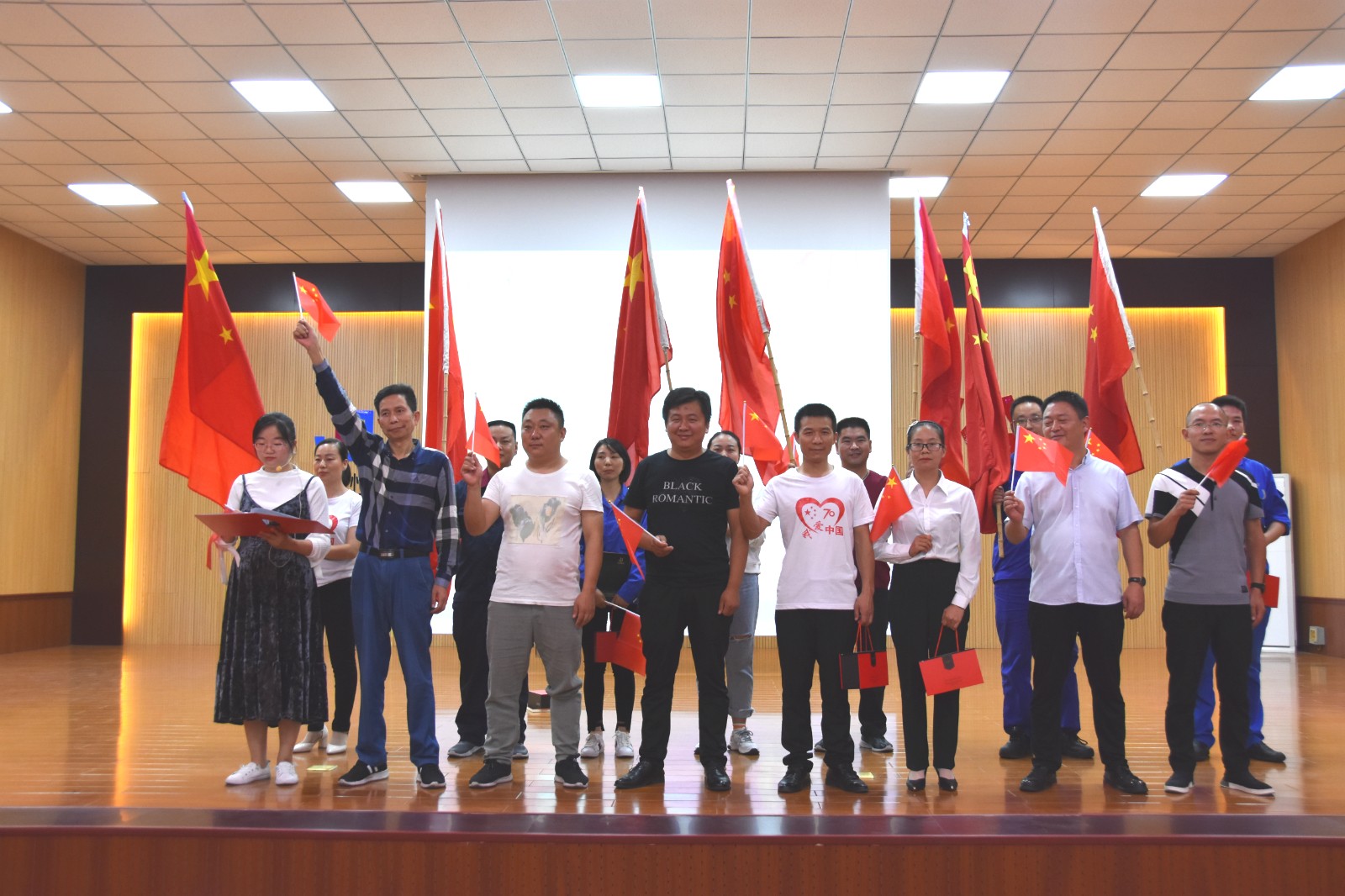 1570517345631649.jpg 1570517345631649.jpg